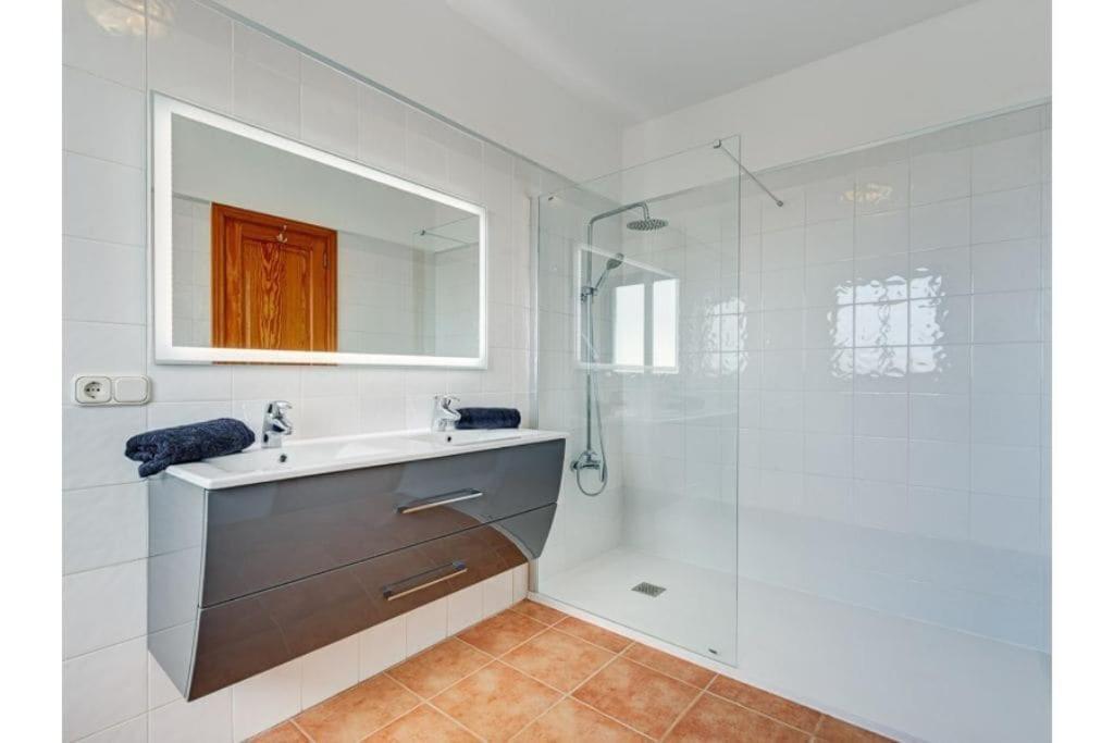 Villa Optimist Rubicon Piscina Climatizable, Frente Al Mar Playa Blanca  Exterior foto